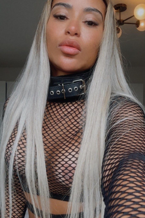 blonde-kensington-olympia-shepherds-bush-goldhawk-road-mistress-zanotti-r17763352574859-0001.jpg
