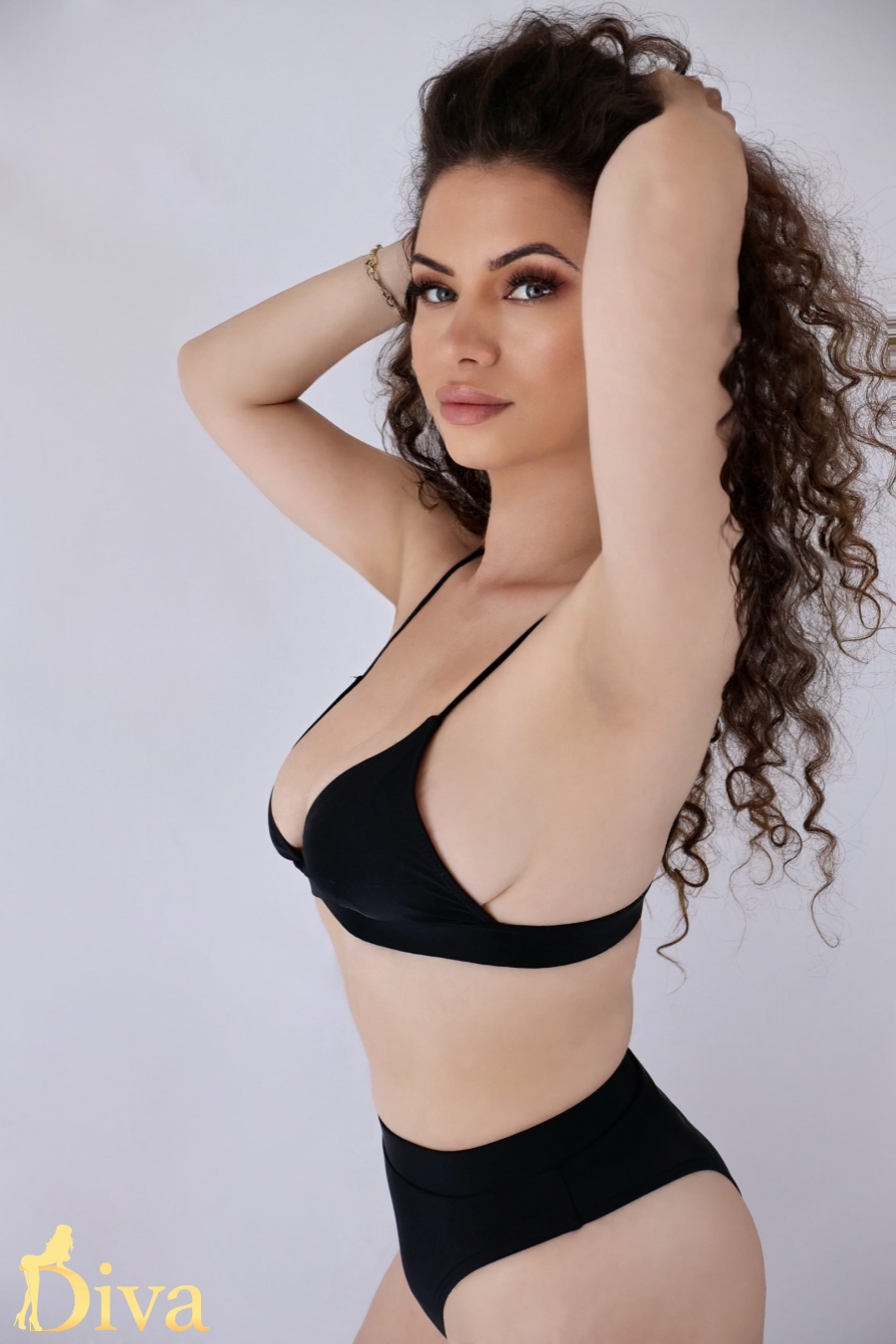 brunette-earls-court-sheba-r17478245143384-0002.jpeg