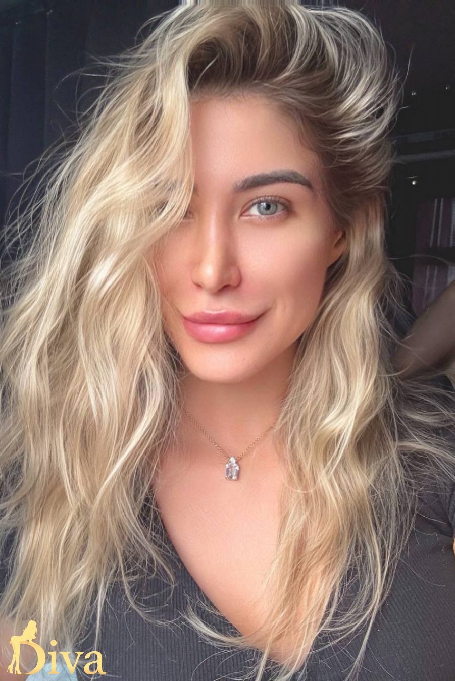 blonde-knightsbridge-sloane-square-hyde-park-corner-partula-r17506710152087-0001.jpg