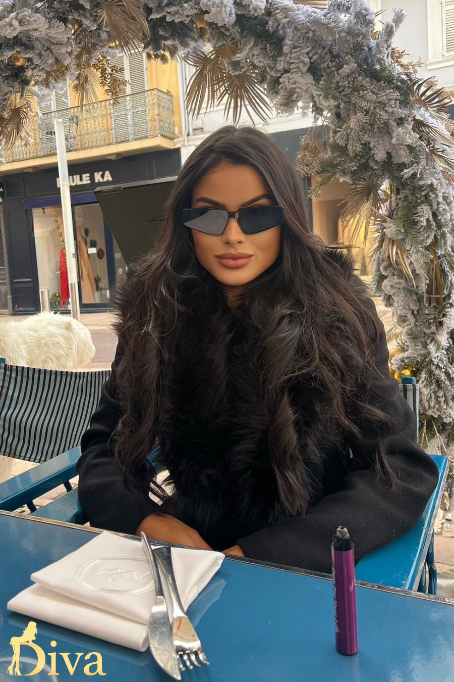 brunette-leicester-square-piccadilly-circus-covent-garden-tottenham-court-road-oxford-circus-eniola-r17739186837552-0001.jpeg