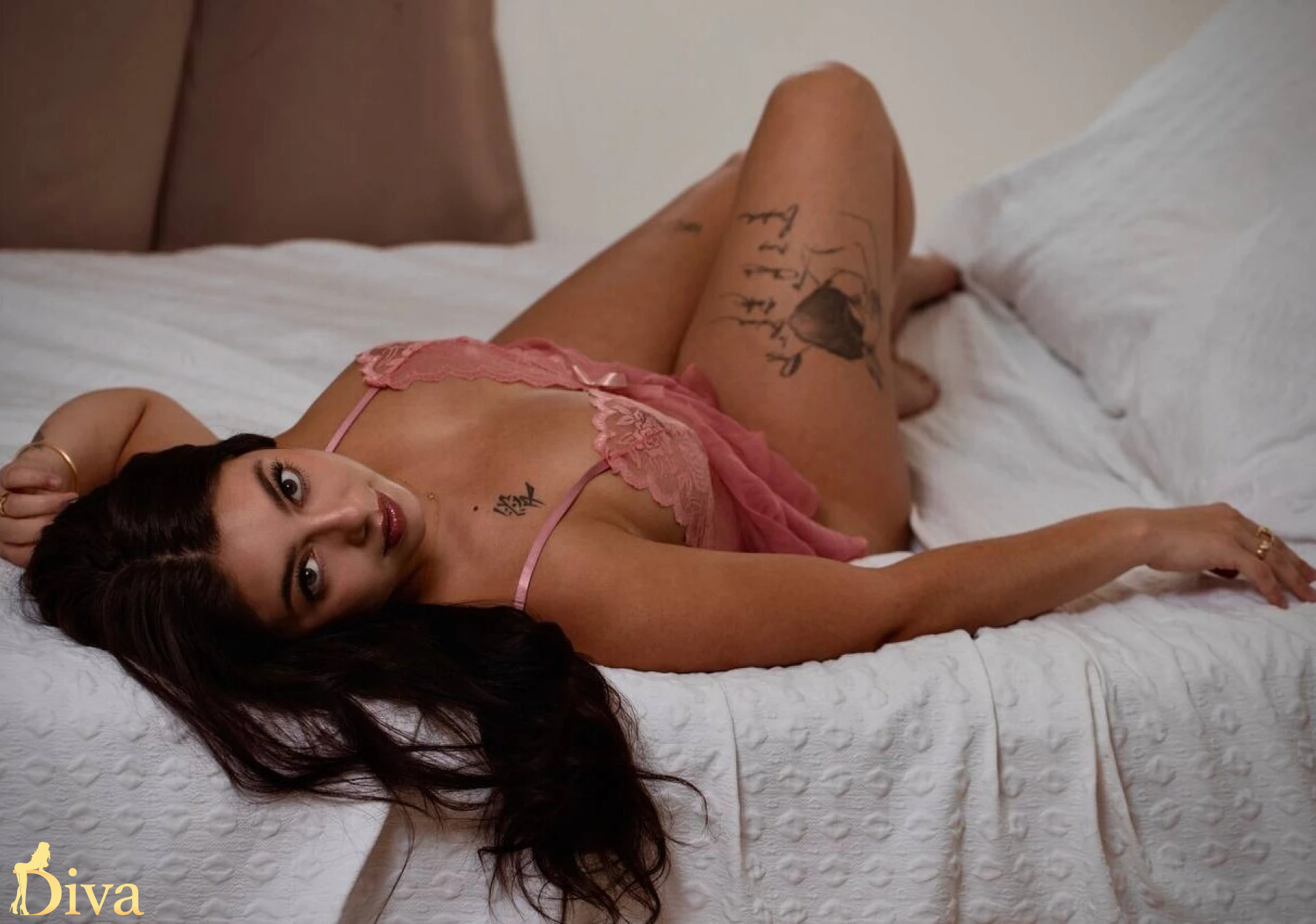 brunette-acton-central-nickla-r17699713322452-0001.jpg