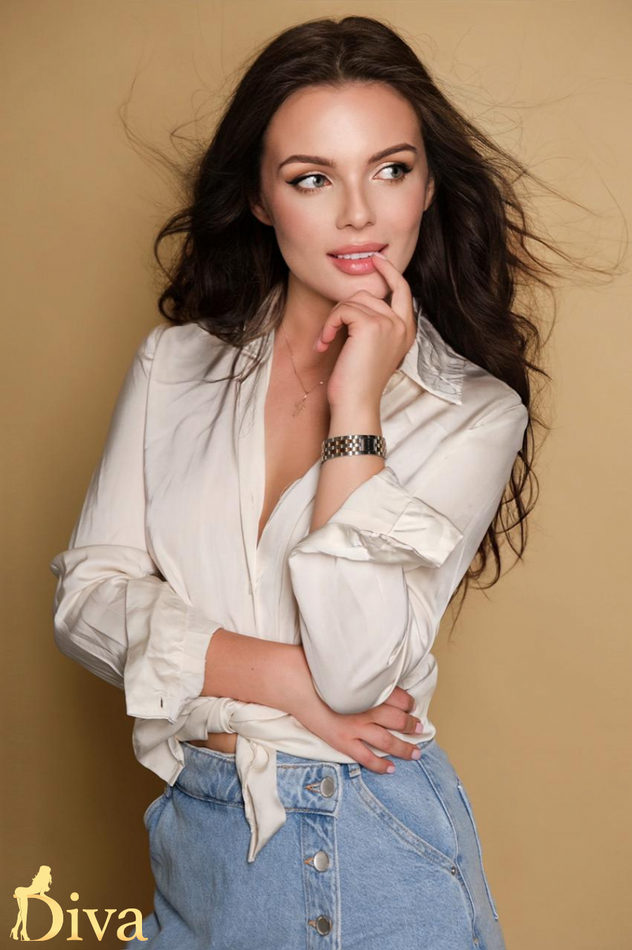 anira-r16973821664833-0002.jpg