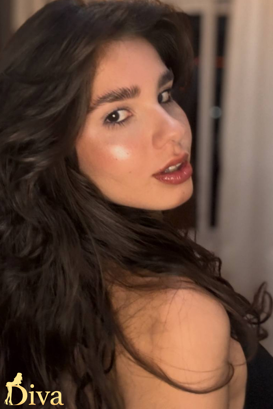 brunette-edgware-road-marylebone-baker-street-paddington-bounty-r17821499364004-0001.jpeg