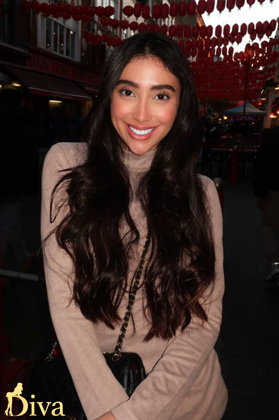 brunette-west-kensington-earls-court-kensington-olympia-modify-r17145603035607-0002.jpg