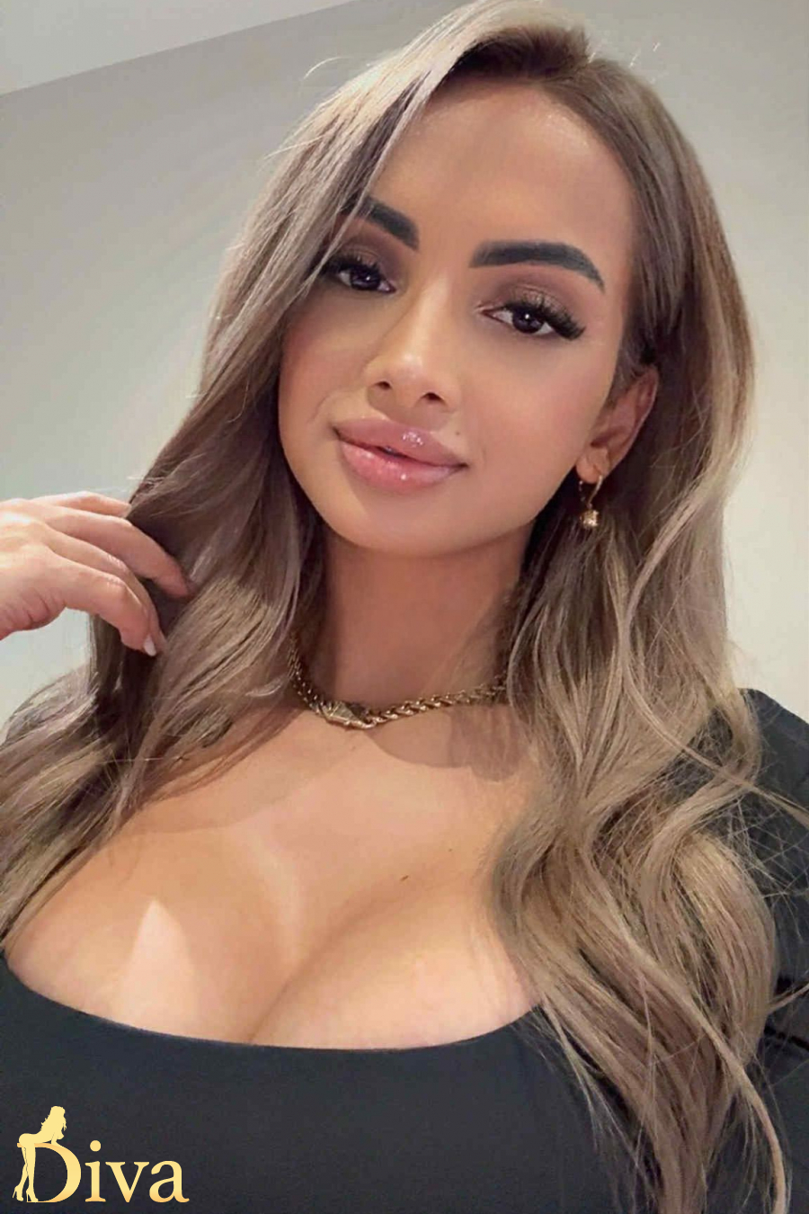blonde-edgware-road-paddington-baker-street-guilia-r17607257287826-0001.jpeg
