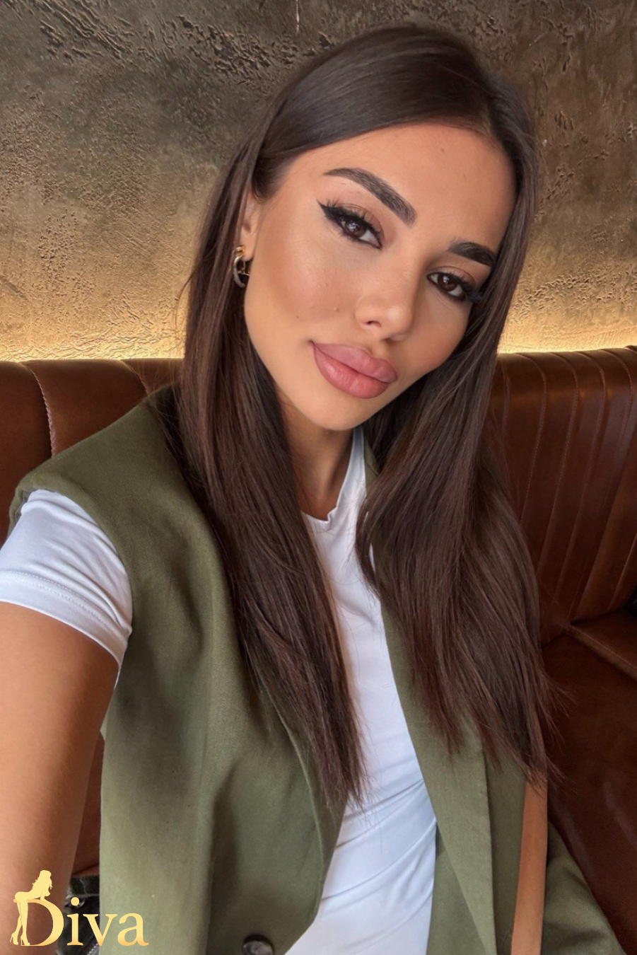 brunette-edgware-road-marylebone-baker-street-marika-r17454086718809-0001.jpg