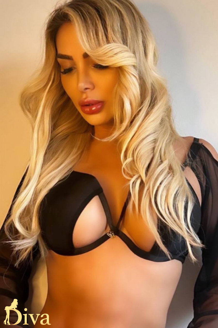 blonde-gloucester-road-kano-r17365195150887-0001.jpeg