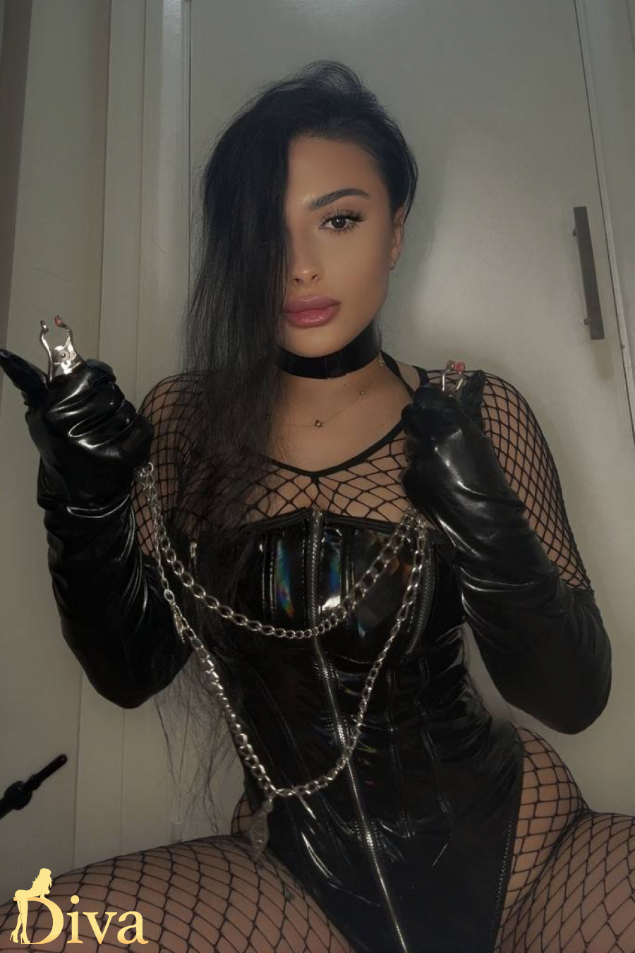 brunette-marble-arch-bond-street-edgware-road-paddington-mistress-timyana-r17745547075293-0002.jpg
