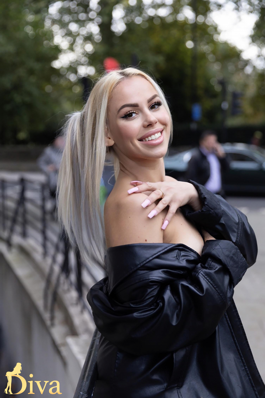 blonde-south-kensington-knightsbridge-sloane-square-rome-r16973125792740-0013.jpg