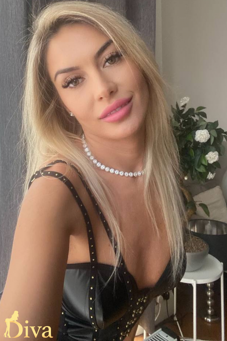 blonde-sloane-square-south-kensington-knightsbridge-mistress-wisdom-r16973116767312-0002.jpg