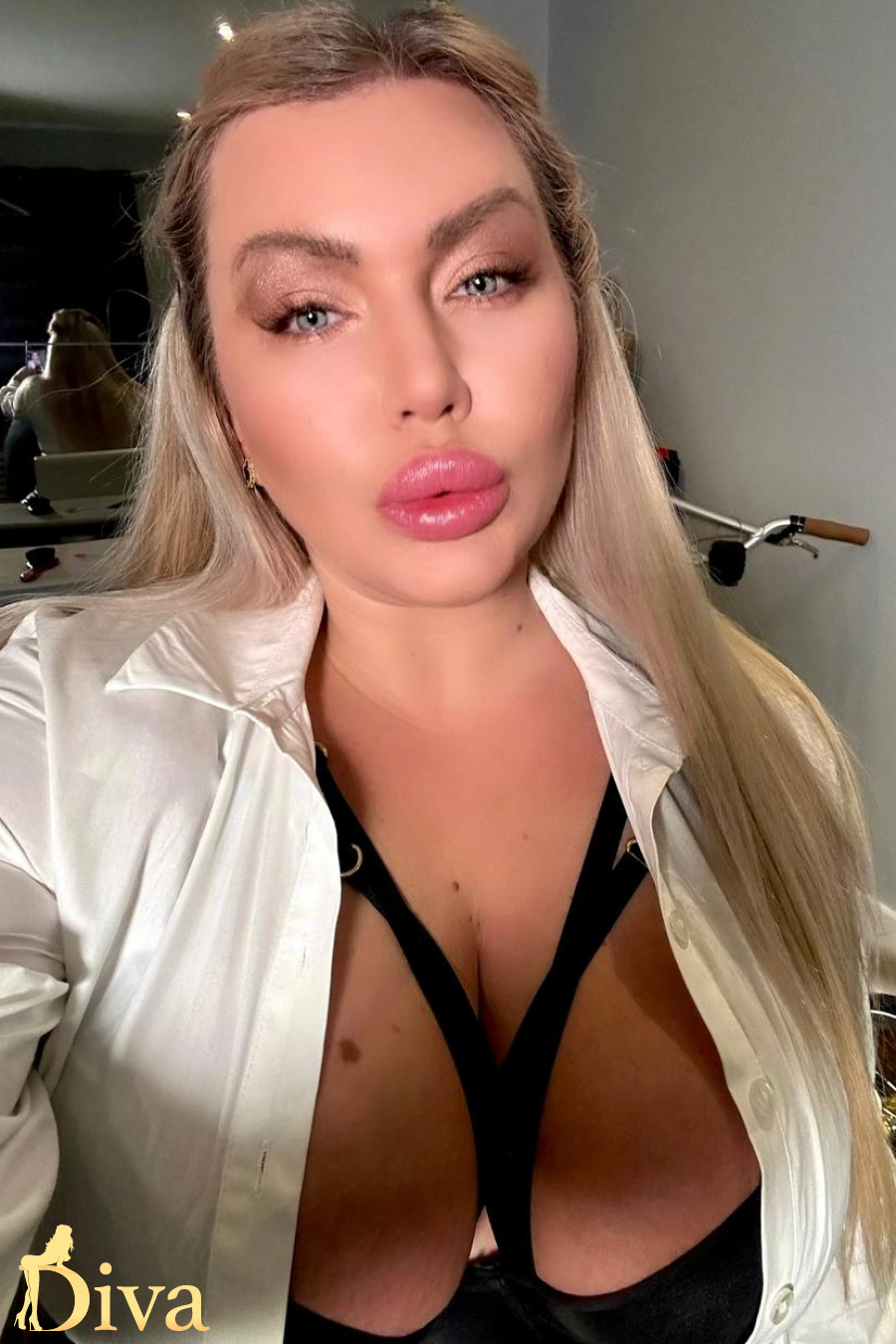 blonde-bayswater-queensway-paddington-lancaster-gate-concetta-r17058342306935-0002.jpg