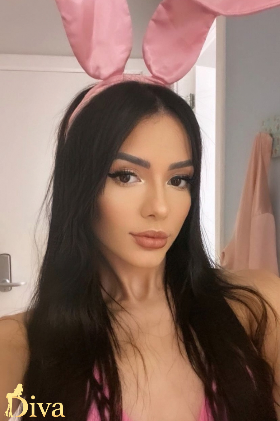 brunette-earls-court-freestyle-r17366032488089-0001.jpeg