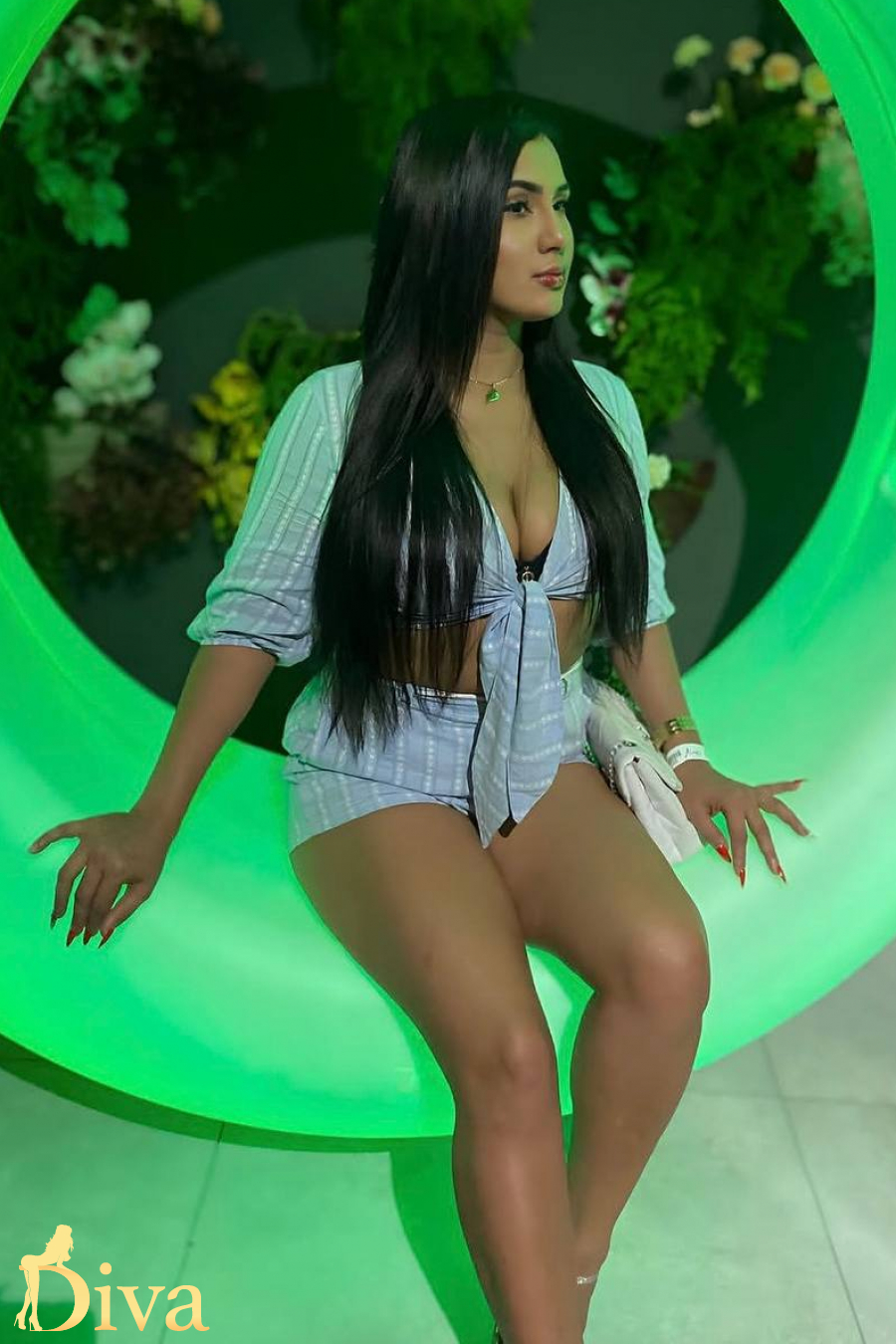 viorela-r17756286855478-0001.jpg
