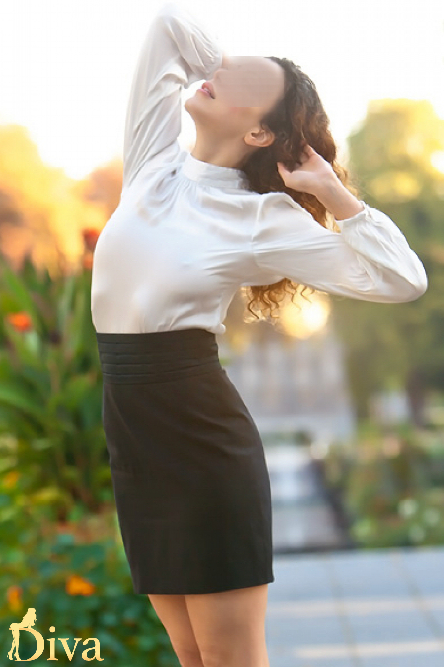 brunette-martha-r16973470864902-0005.jpeg