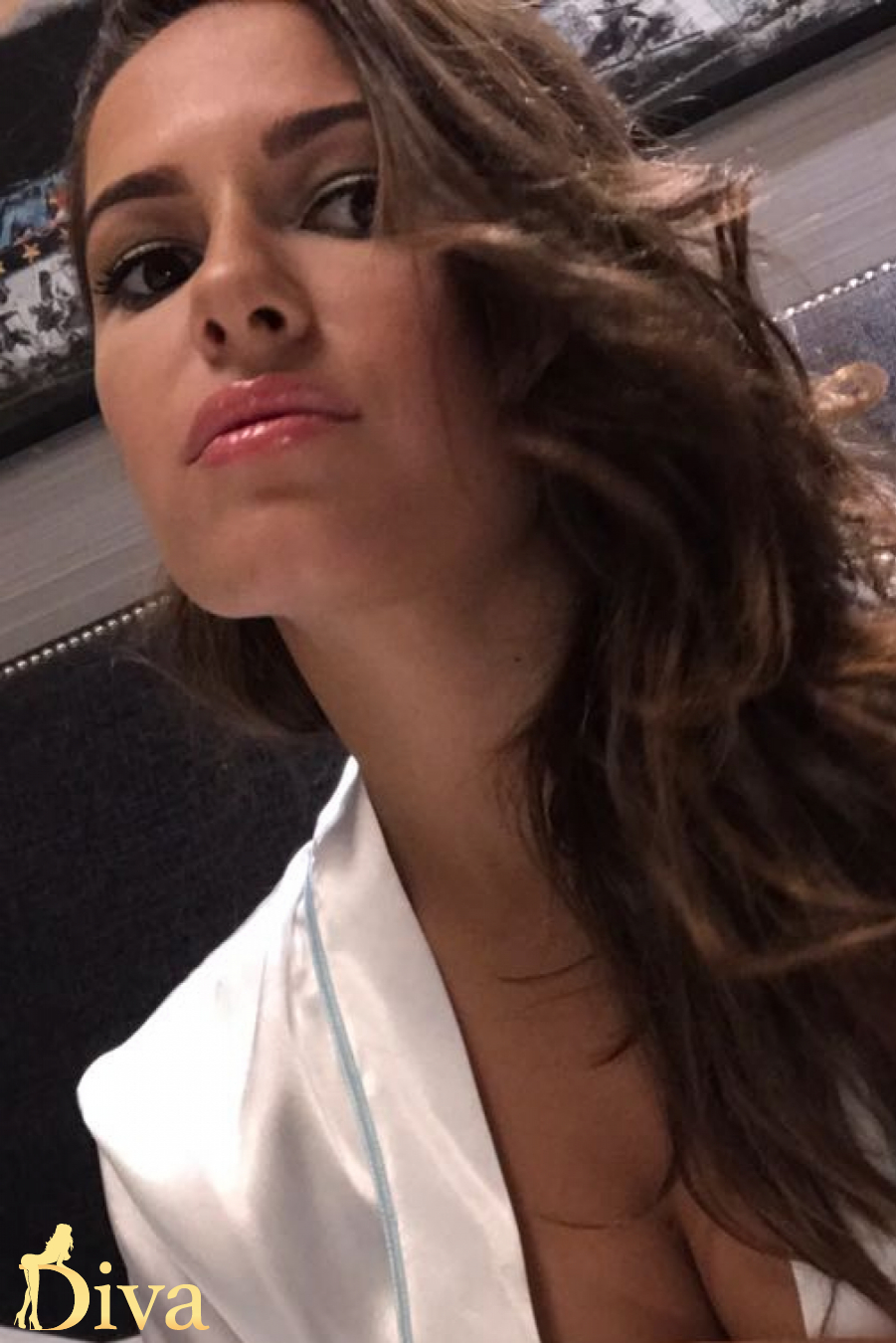 brunette-knightsbridge-sloane-square-south-kensington-calina-r16974965267492-0062.jpg