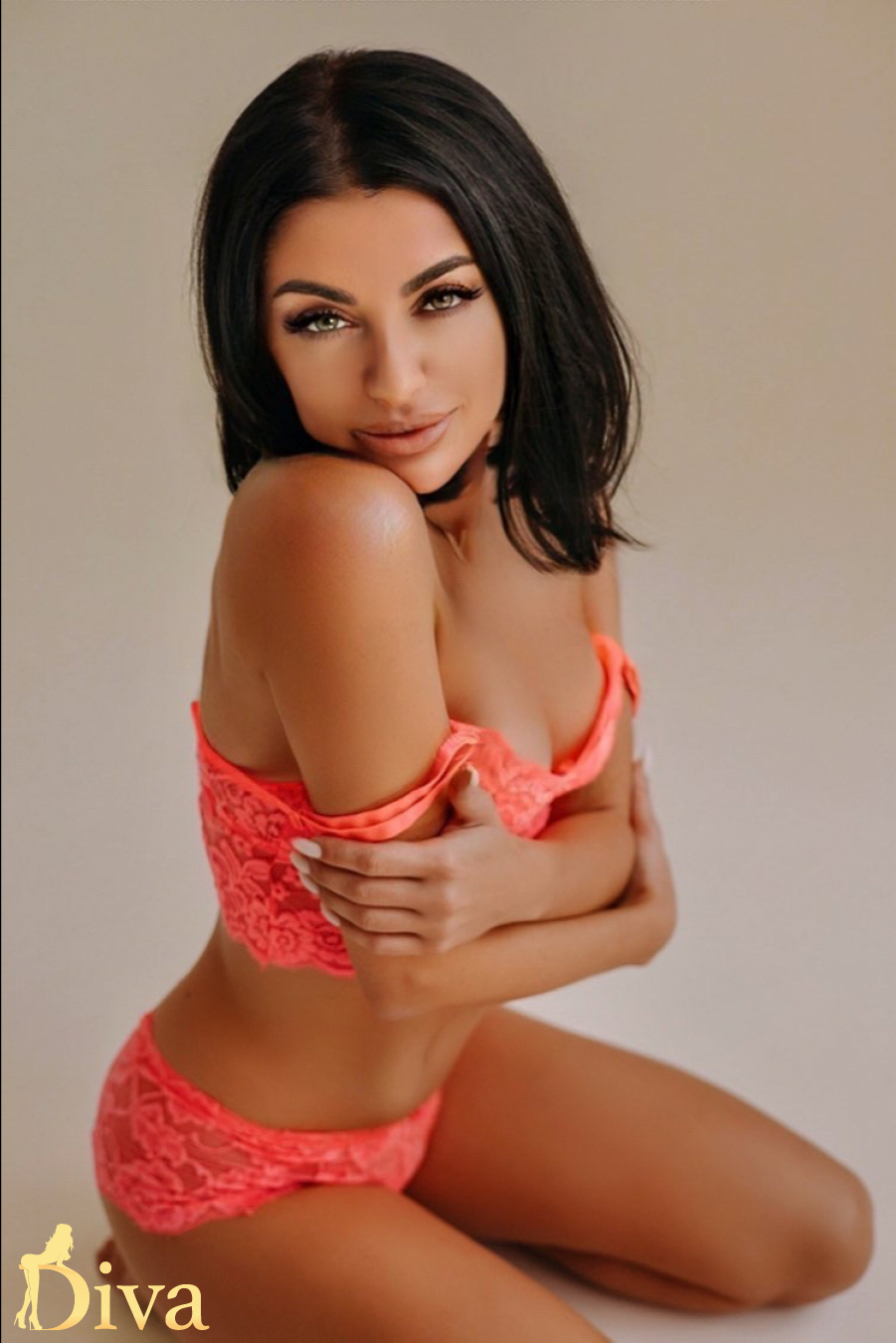 brunette-high-street-kensington-gloucester-road-earls-court-clemence-r16973292564625-0006.jpeg