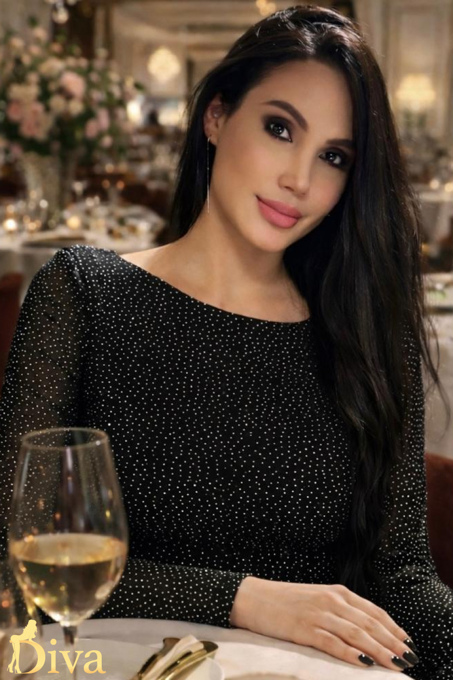 brunette-earls-court-gloucester-road-south-kensington-west-brompton-garnet-r17660693754008-0002.jpg