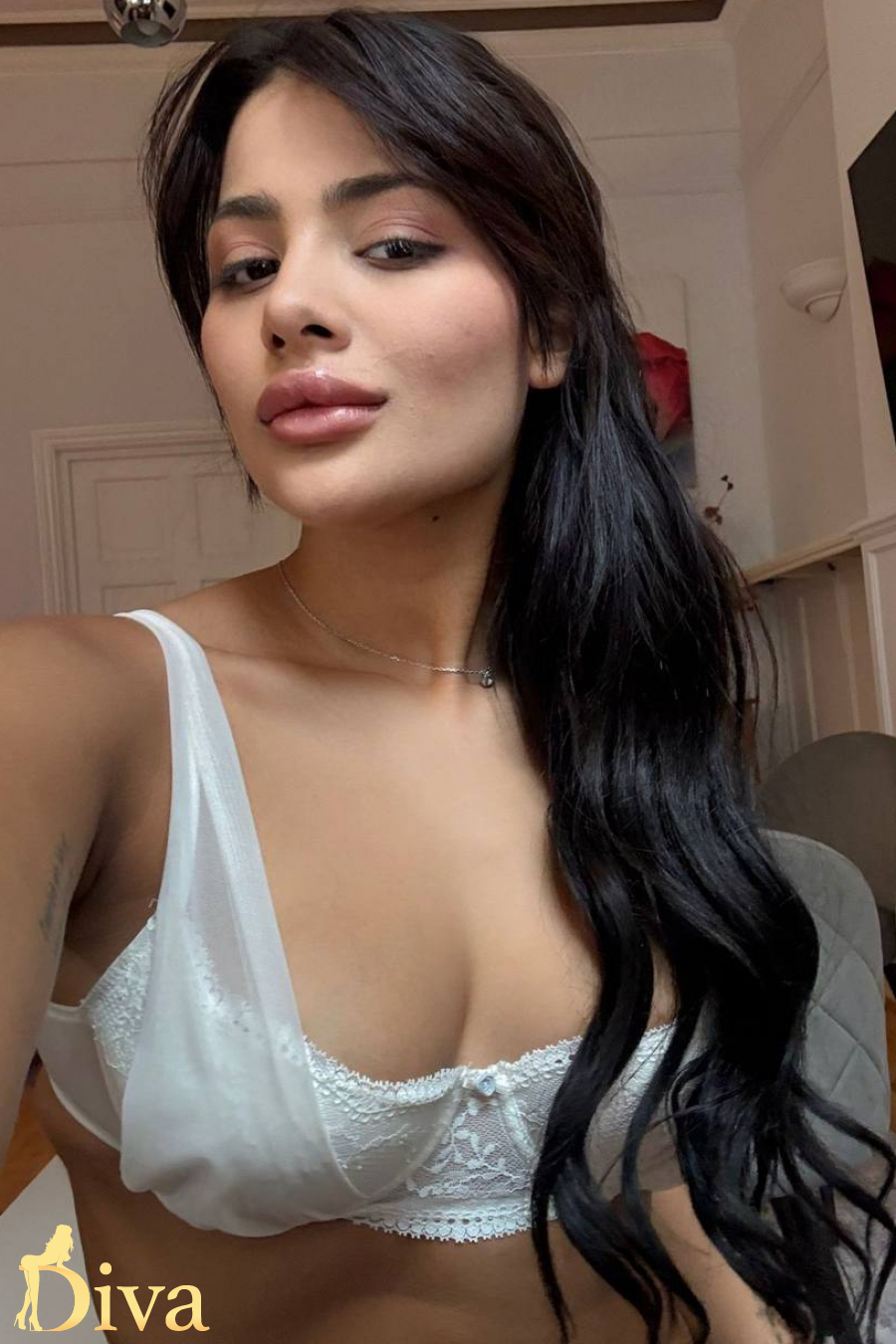 brunette-earls-court-gloucester-road-west-brompton-south-kensington-ivelis-r17551591293364-0001.jpg