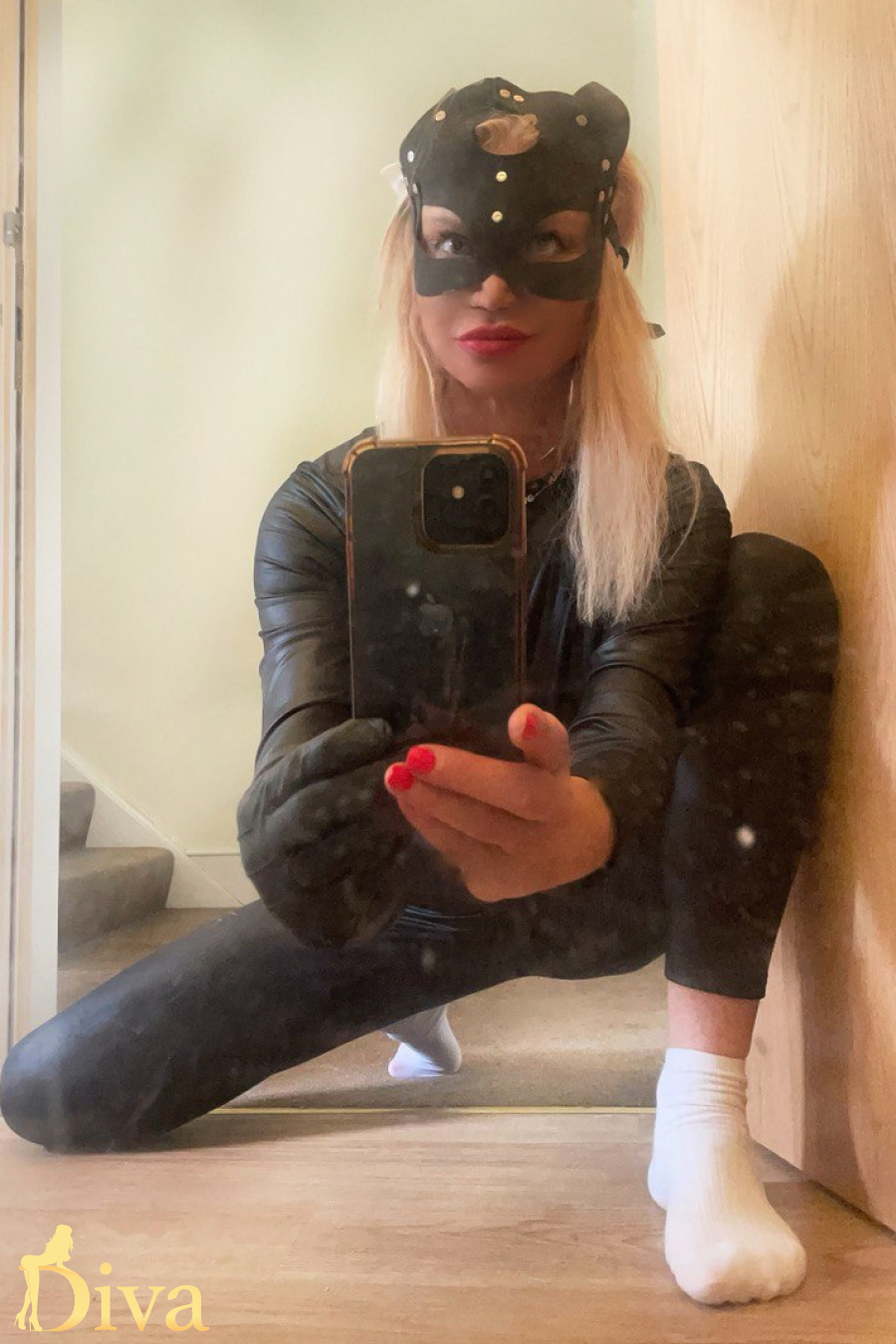 blonde-earls-court-gloucester-road-west-brompton-high-street-kensington-lesta-r17514640876949-0001.jpg