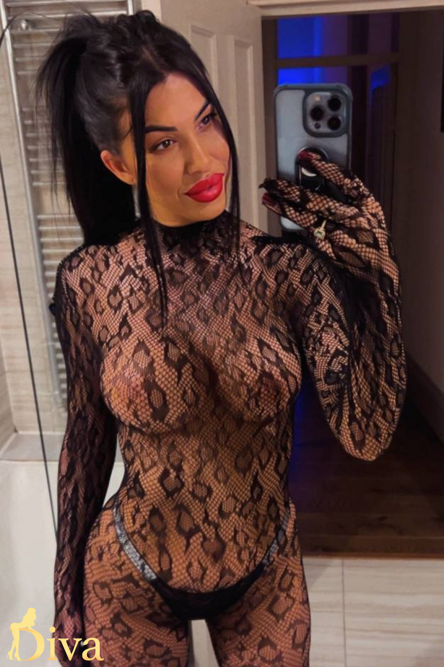 brunette-gloucester-road-earls-court-south-kensington-mistress-mermaid-r17692705014776-0002.jpg
