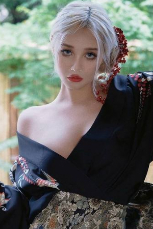 blonde-earls-court-gloucester-road-south-kensington-west-brompton-blava-r17774034725755-0002.jpg