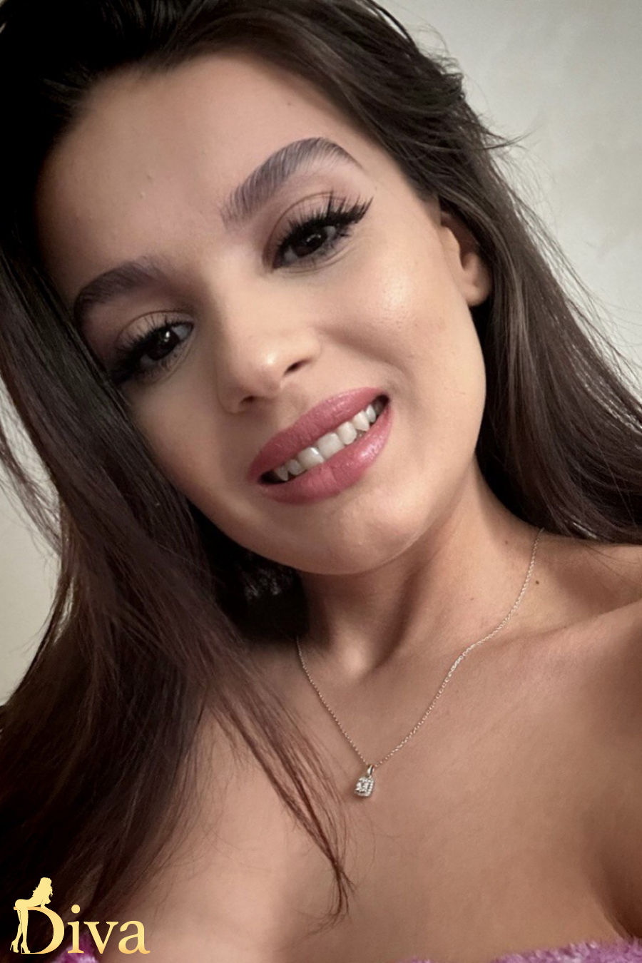 brunette-paddington-edgware-road-royal-oak-hayley-r17001473662408-0001.jpg