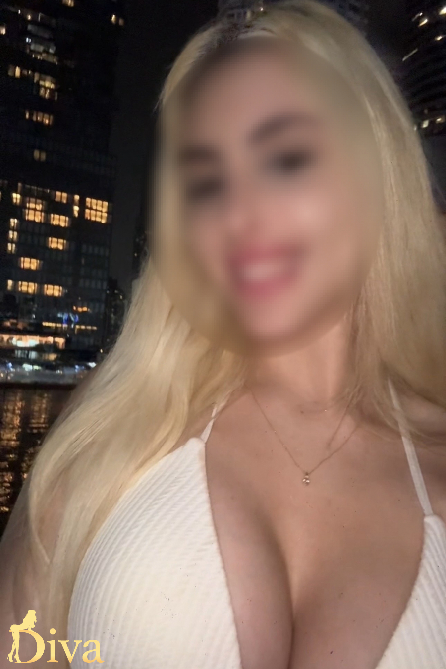 blonde-piccadilly-circus-tiasa-r17739188917576-0003.jpeg