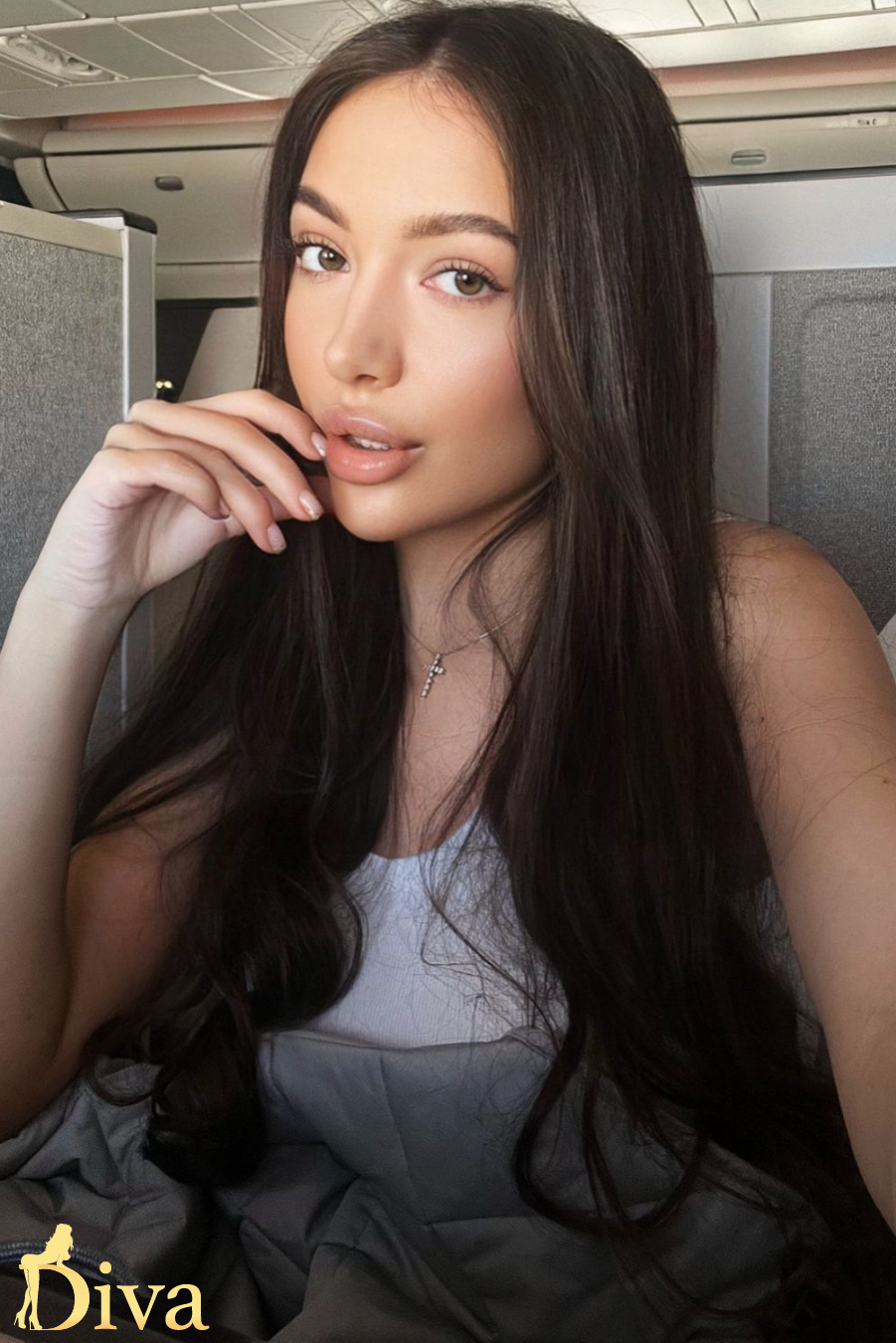 brunette-earls-court-gloucester-road-south-kensington-west-brompton-felixa-r17157882515317-0001.jpg