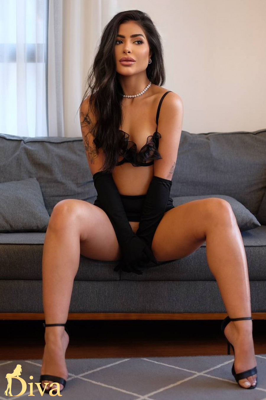 brunette-paddington-edgware-road-lancaster-gate-marble-arch-gummi-r17562827535713-0001.jpg