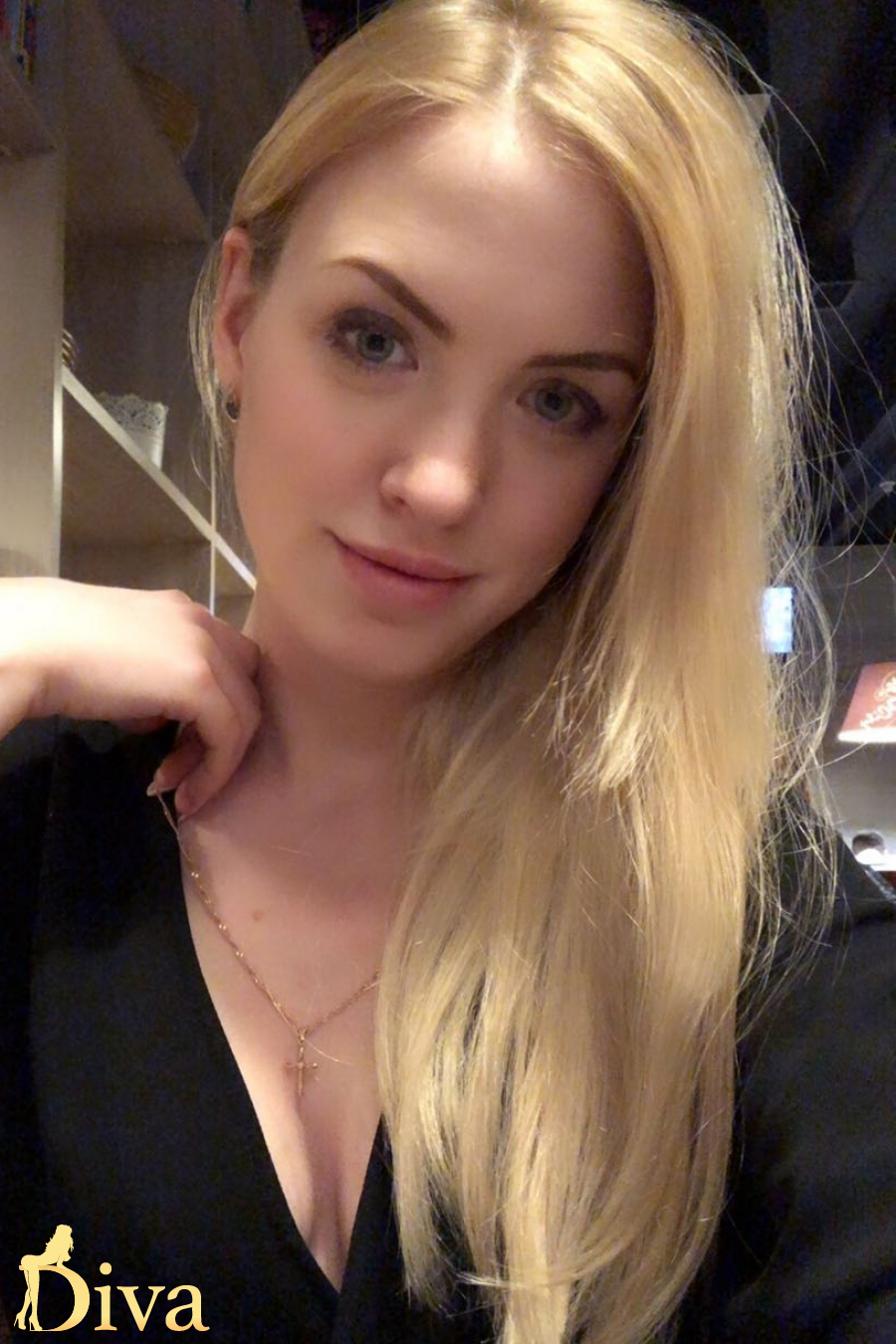 blonde-west-kensington-earls-court-kensington-olympia-anaya-r16975335179954-0009.jpg