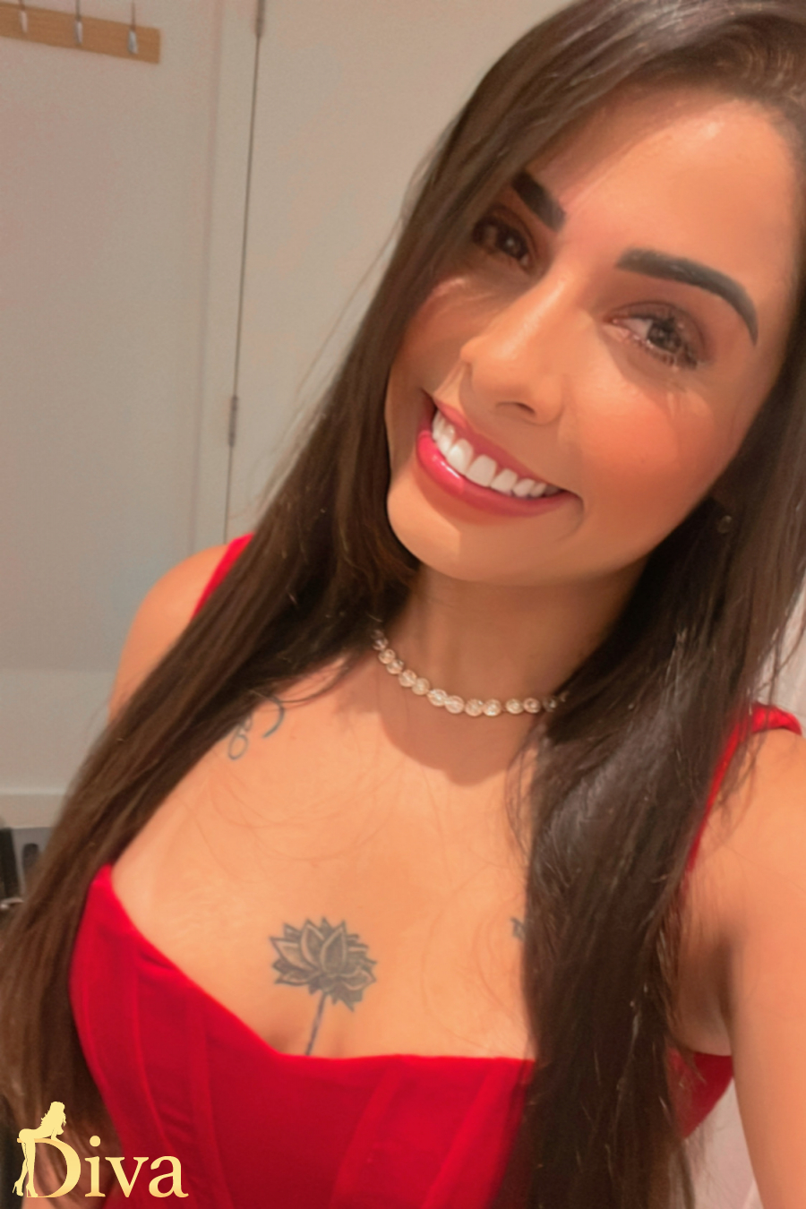 brunette-north-acton-troya-r17550791278794-0001.jpeg