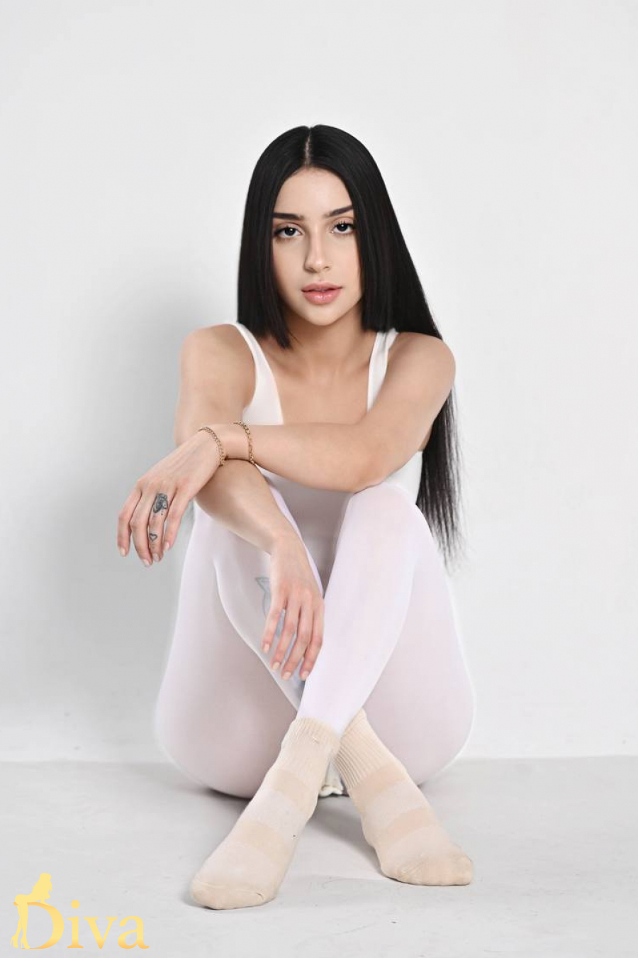 brunette-gloucester-road-south-kensington-high-street-kensington-minilla-r17715931345935-0001.jpeg