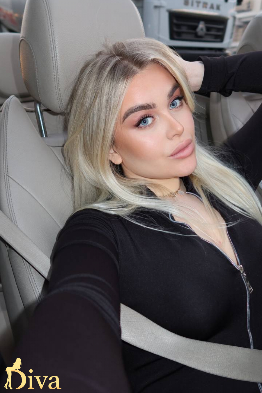 blonde-earls-court-gloucester-road-west-kensington-amaris-r17687271415841-0002.jpg