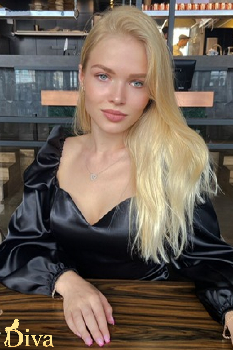 blonde-knightsbridge-south-kensington-sloane-square-miley-r16973728660072-0002.jpg