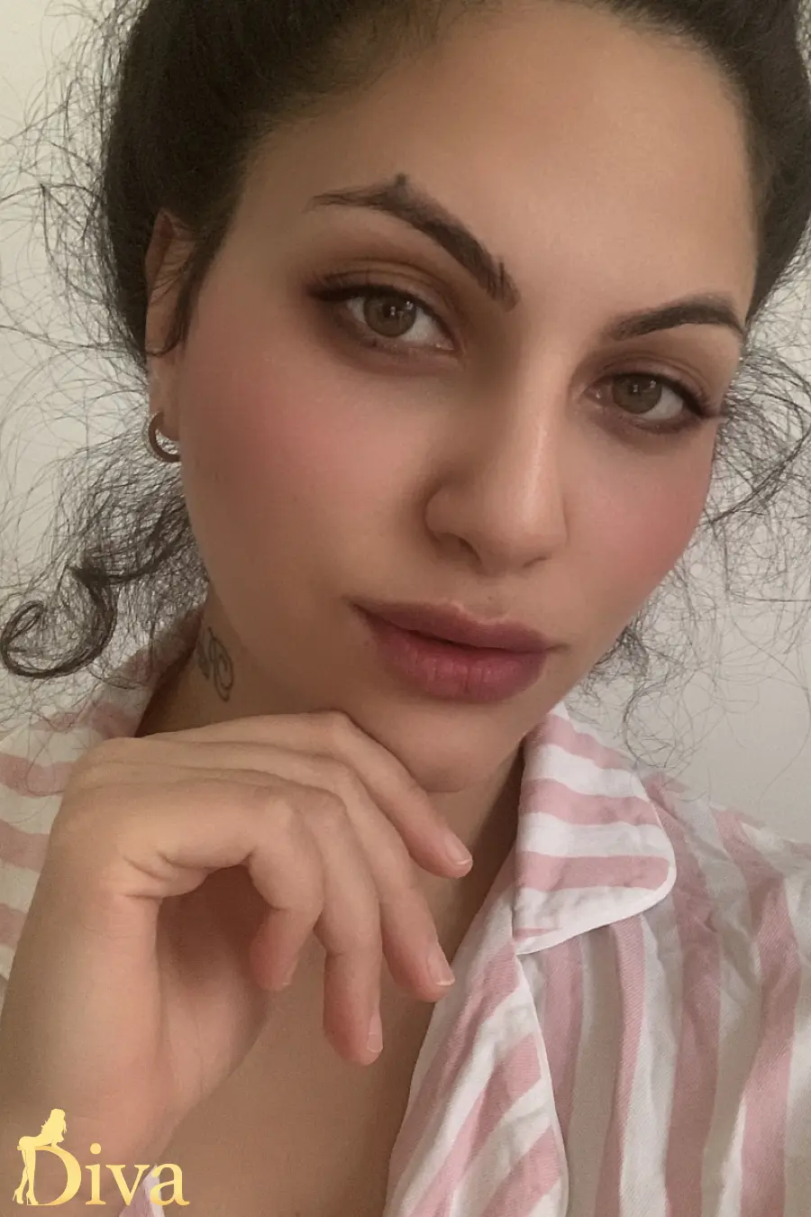 brunette-wilde-r16973962410314-0003.png
