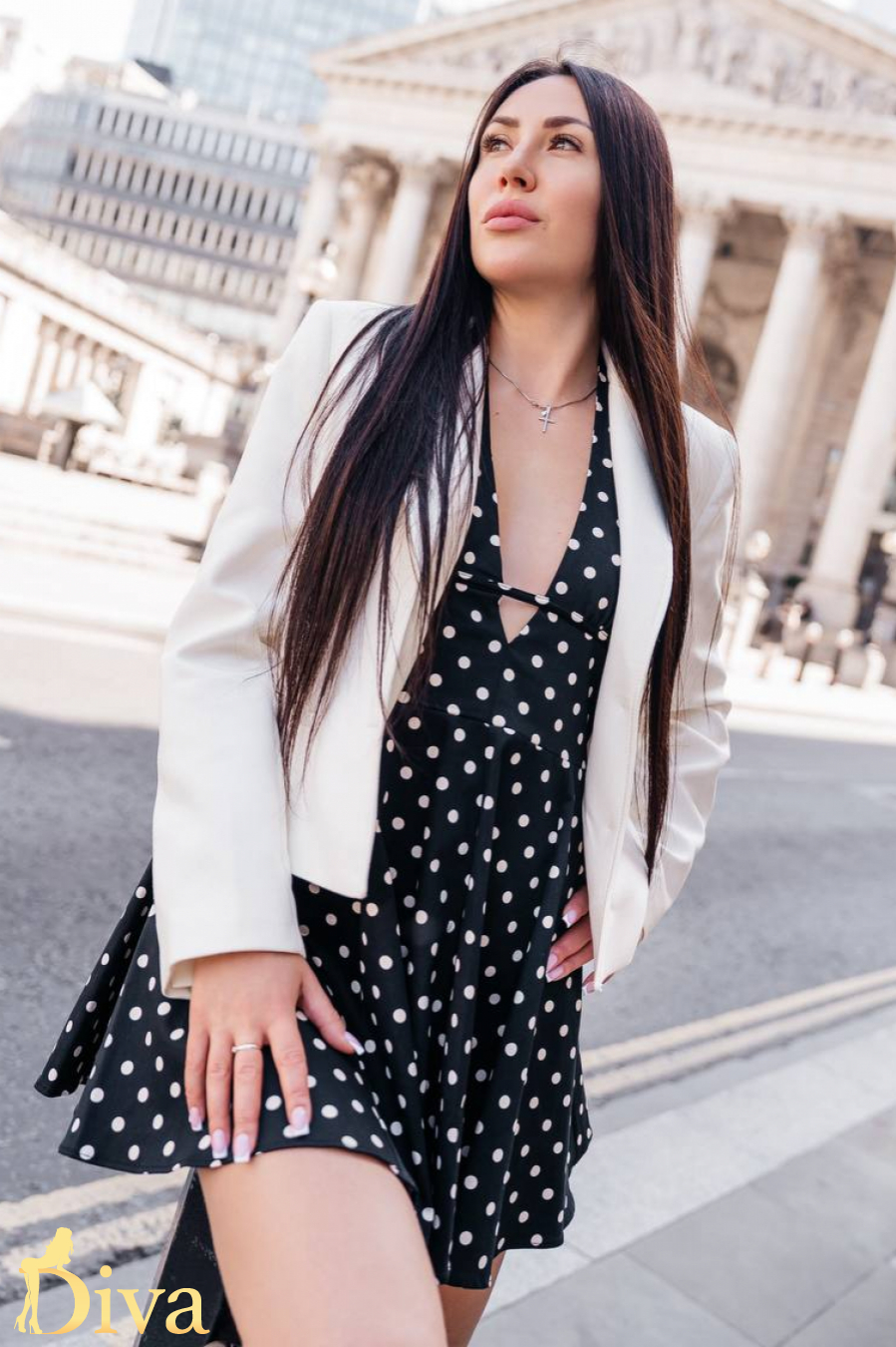 brunette-south-kensington-gloucester-road-earls-court-edvina-r17798034273335-0001.jpg