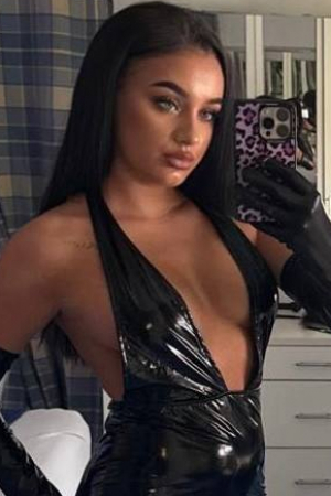 Mistress Deonna