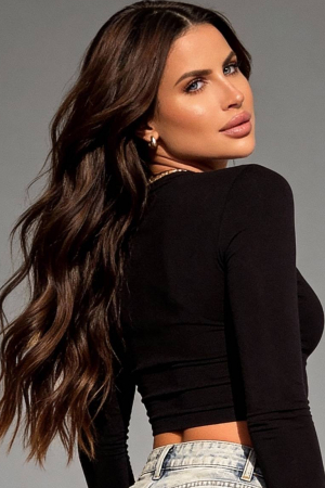 brunette-marble-arch-edgware-road-bond-street-rose-r17700621534015-0002.jpeg