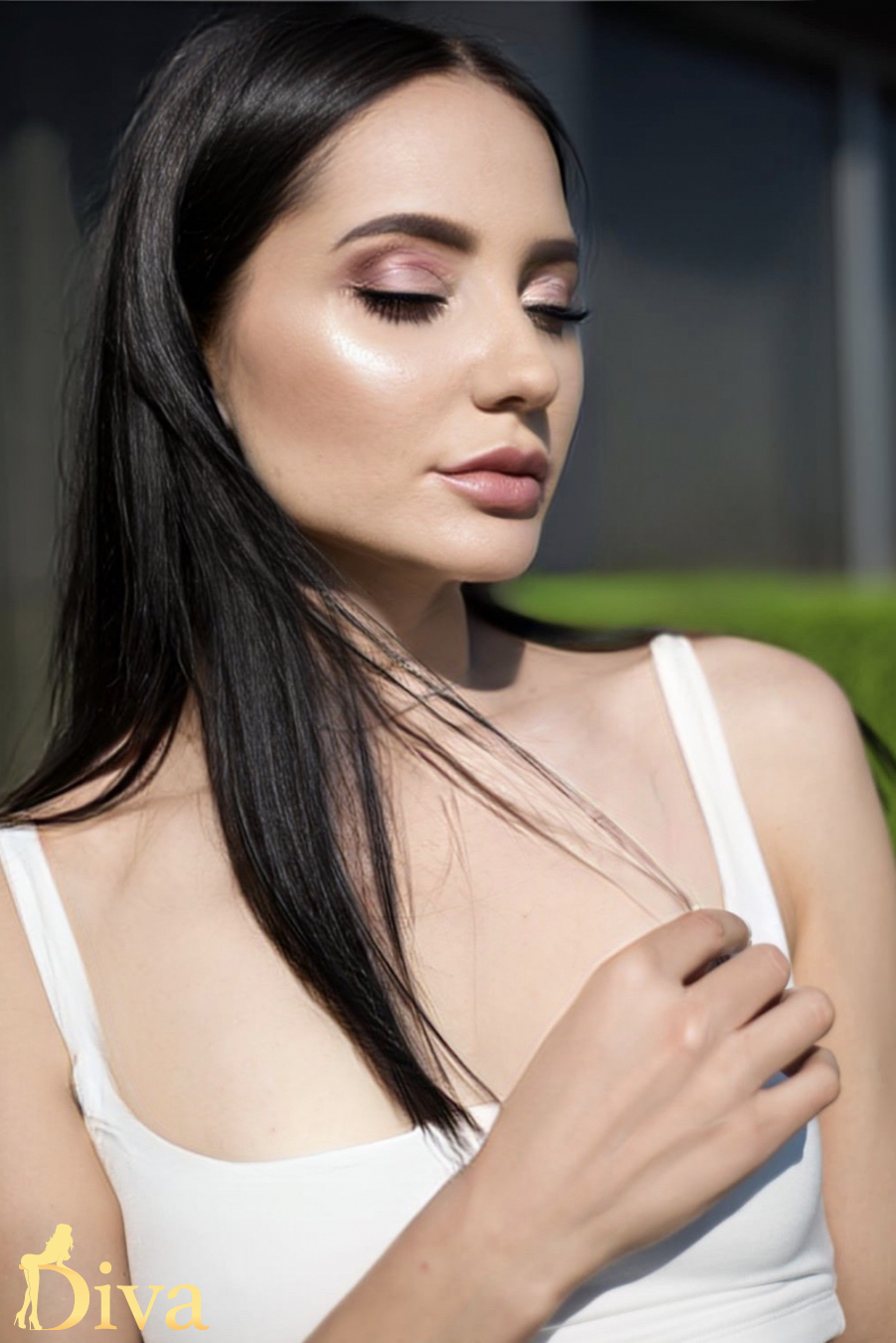 brunette-gloucester-road-earls-court-south-kensington-olga-r16973315714630-0002.jpg