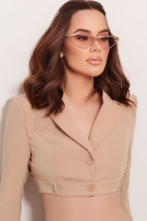 brunette-goodge-street-tottenham-court-road-warren-street-great-portland-street-lark-r17598557449212-0002.jpg