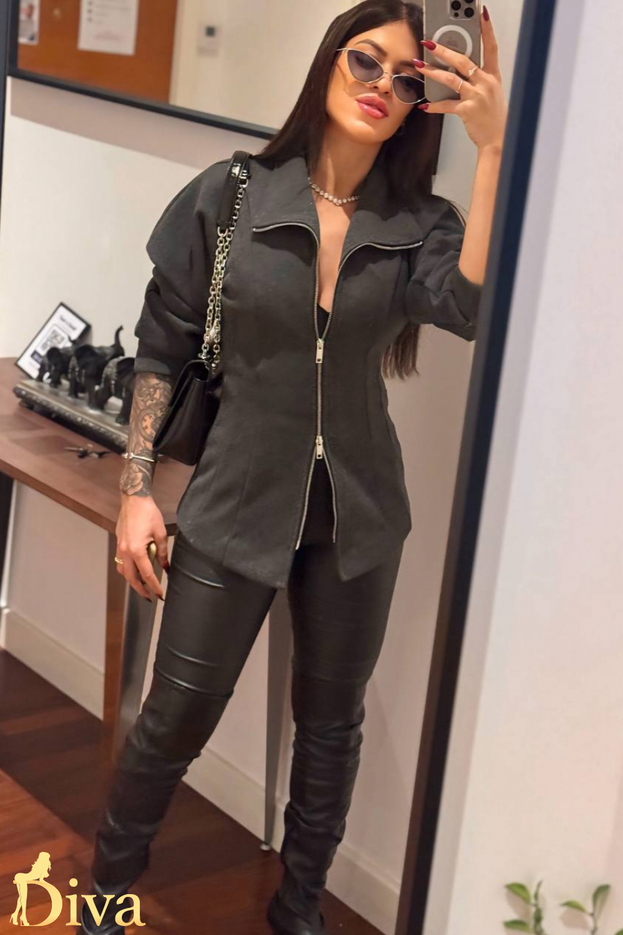 brunette-vauxhall-todora-r17555297816698-0001.jpeg