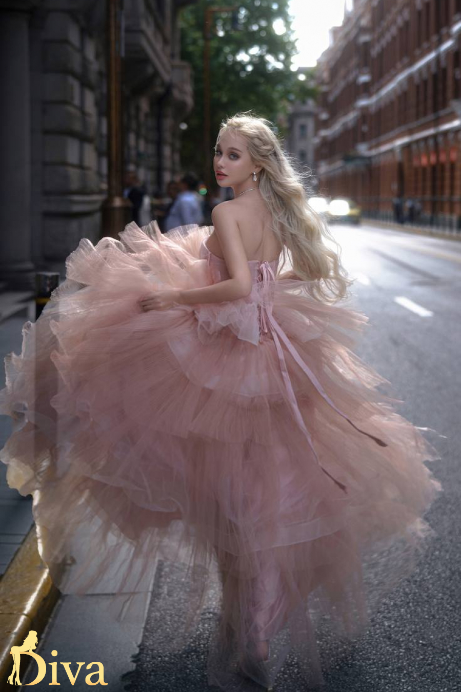 blonde-earls-court-gloucester-road-south-kensington-west-brompton-blava-r17761901860740-0001.jpg