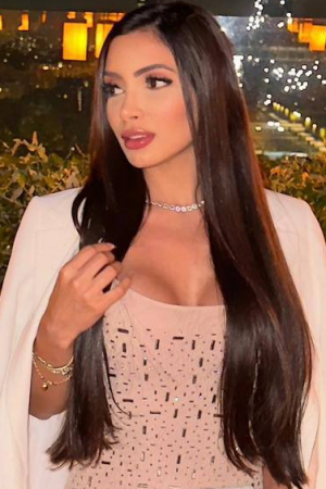 brunette-high-street-kensington-gloucester-road-notting-hill-gate-lasca-r17768451415817-0002.jpg