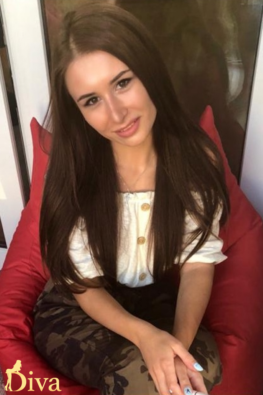 brunette-farida-r16973478762974-0003.jpeg