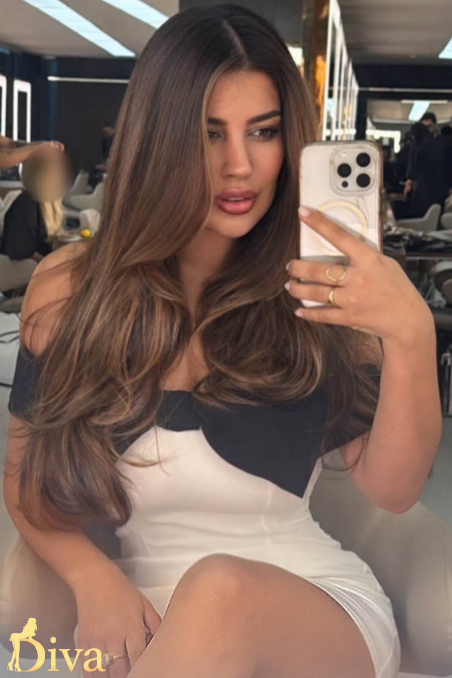 brunette-westbourne-park-notting-hill-gate-ladbroke-grove-escada-r17804001839835-0002.jpeg