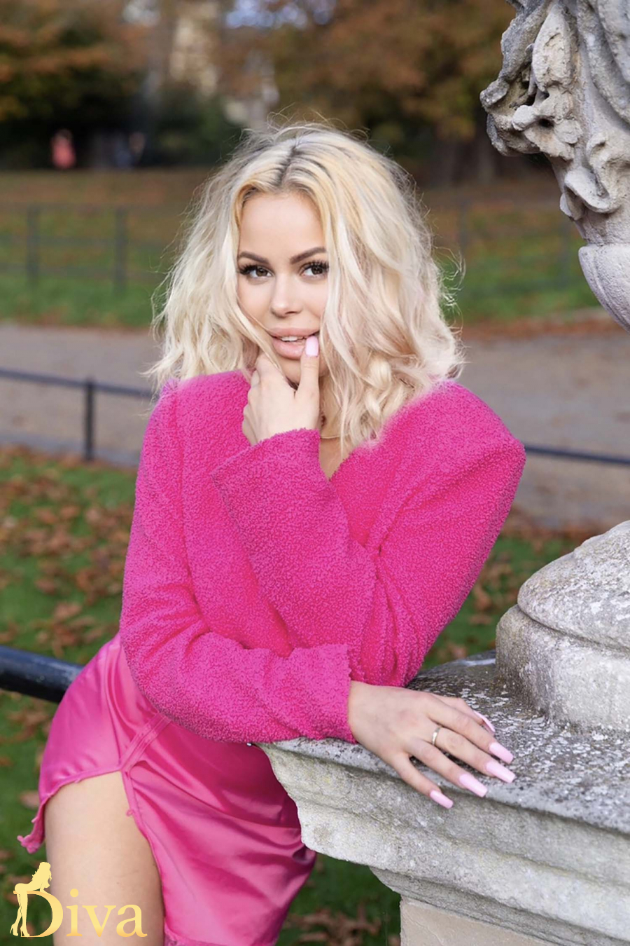 blonde-south-kensington-knightsbridge-sloane-square-rome-r16973789599220-0003.jpg