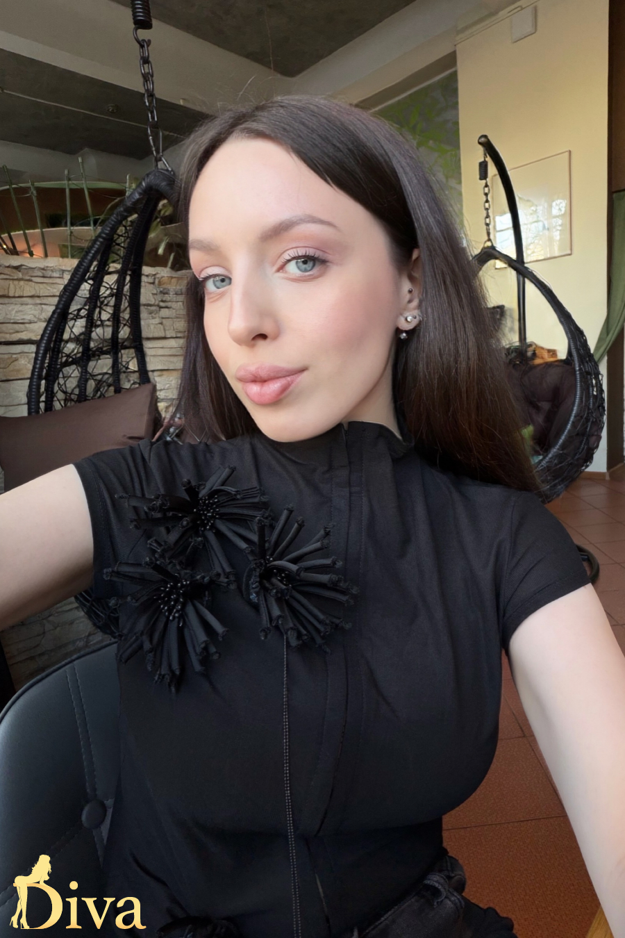 brunette-earls-court-ogneslava-r17755649484027-0002.jpg