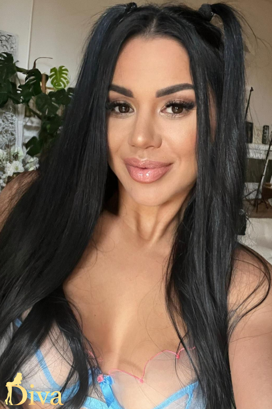 brunette-gloucester-road-earls-court-west-brompton-hermine-r17281359704481-0002.jpeg