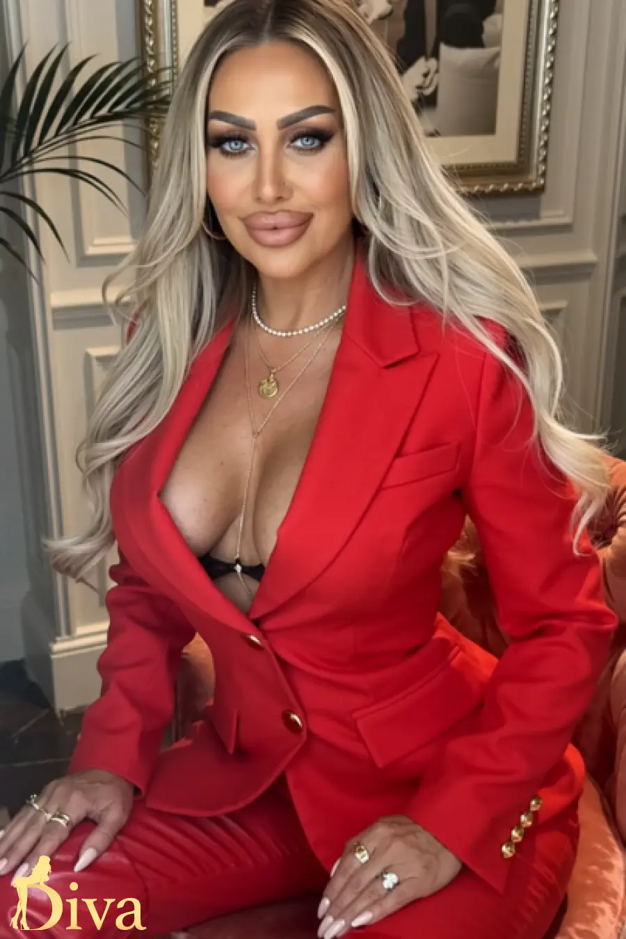 blonde-earls-court-gloucester-road-west-brompton-dinny-r17700655797190-0001.png