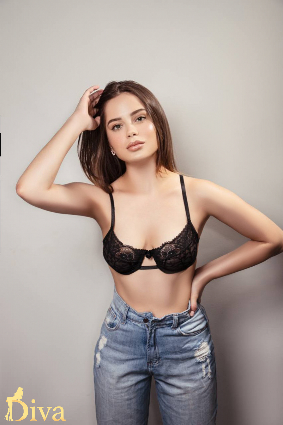 brunette-battersea-power-queenstown-road-battersea-park-bambita-r16973057235019-0001.jpg